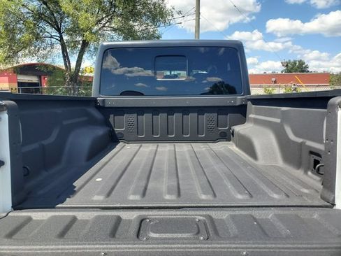 Used 2023 Jeep Gladiator Sport AWD/4WD image 24