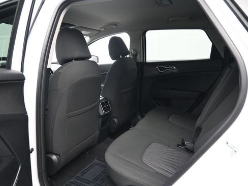 Used 2025 Kia Sportage LX AWD/4WD image 25