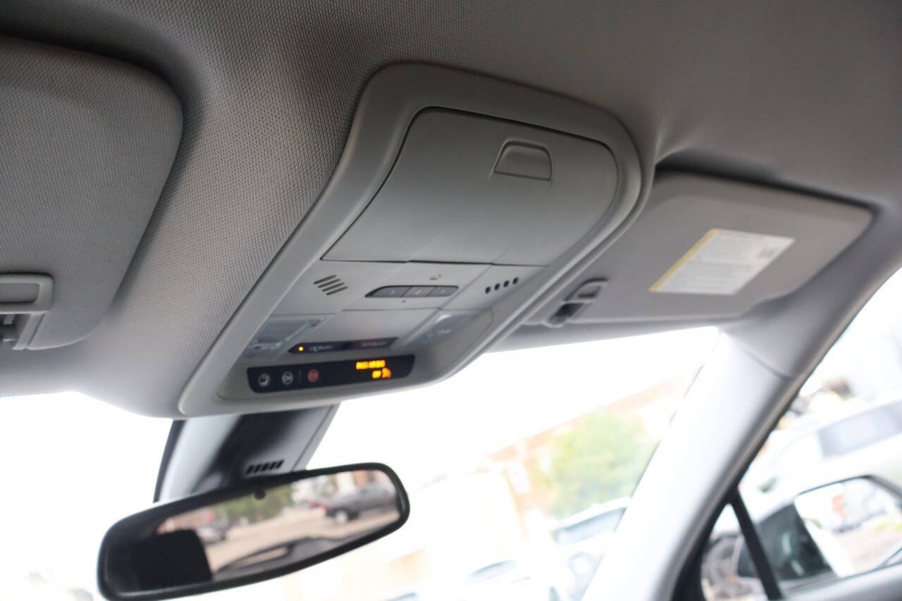 Used 2025 Chevrolet Blazer LT w/ Convenience Package AWD/4WD image 19