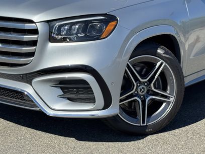 New 2025 Mercedes-Benz GLS 450 4MATIC