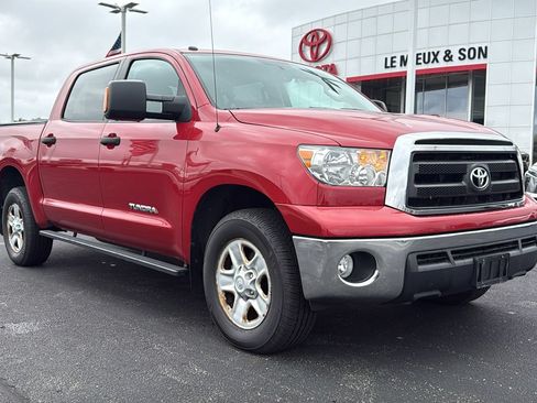 Used 2012 Toyota Tundra 4x4 CrewMax w/ Tow Pkg image 1