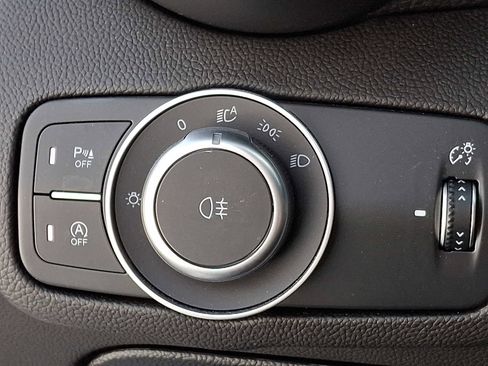 Used 2024 Alfa Romeo Giulia Sprint image 21