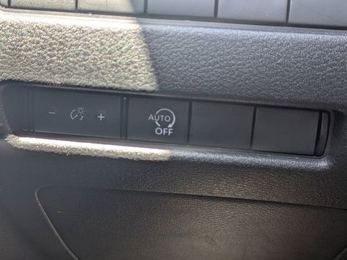 Used 2023 Nissan Rogue SV AWD/4WD image 23
