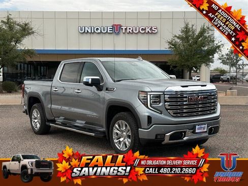 Used 2025 GMC Sierra 1500 Denali w/ Technology Package AWD/4WD image 4