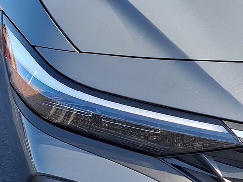 Certified 2025 Hyundai Elantra Sport image 9