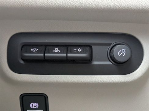 Used 2022 GMC Terrain Denali w/ Denali Premium Package image 30