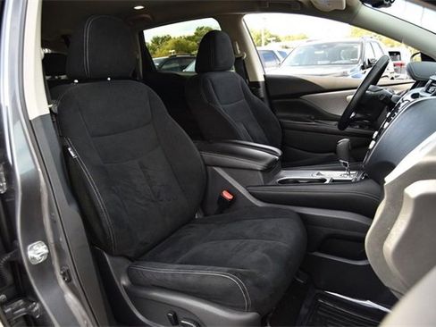 Used 2021 Nissan Murano SV image 19