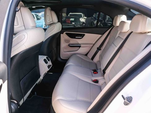 Used 2023 Mercedes-Benz C 300 Sedan image 18