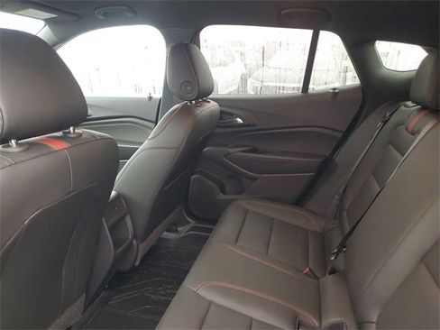 Certified 2025 Chevrolet Trax RS w/ Driver Confidence Package image 8