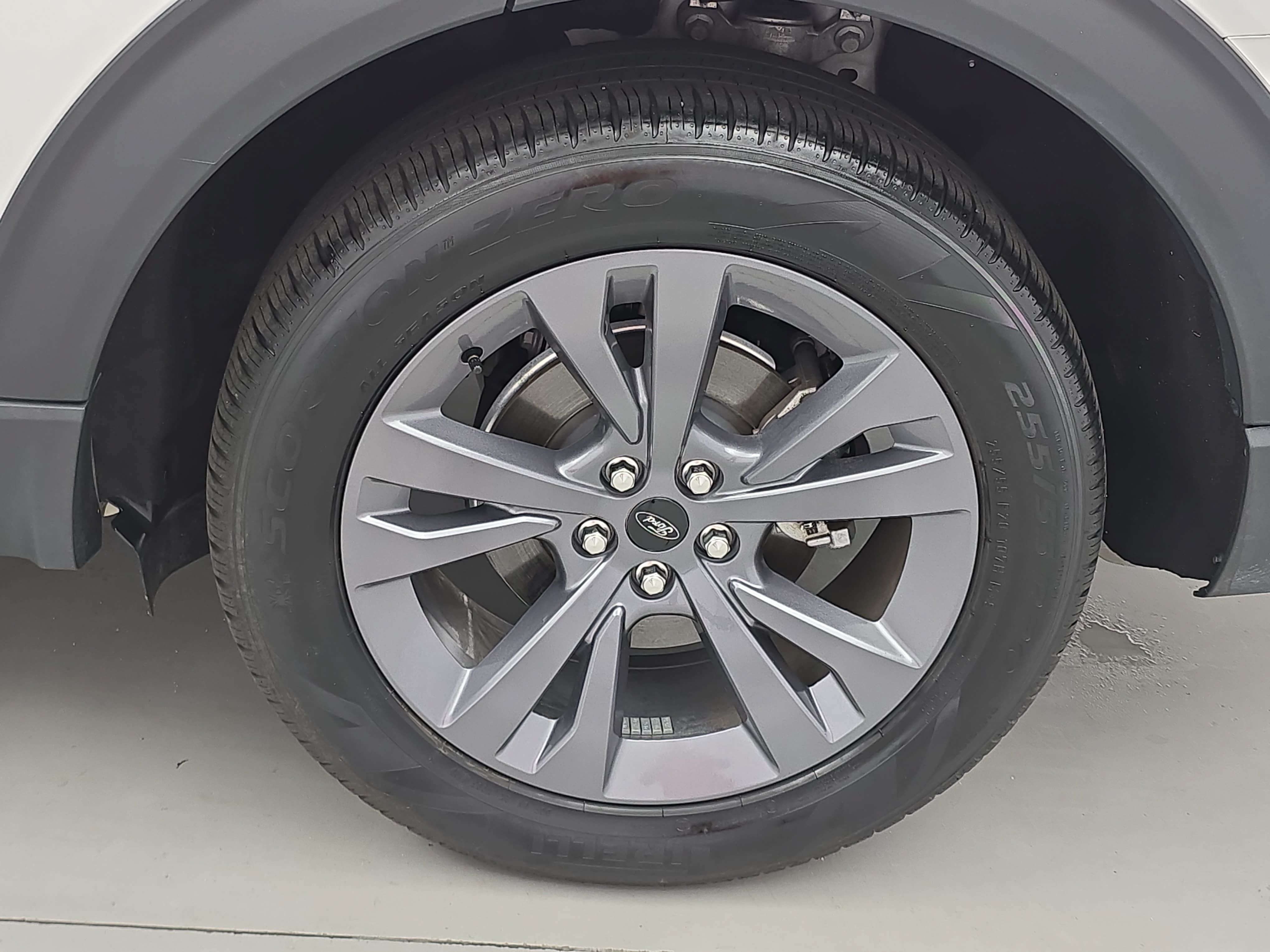 Used 2023 Ford Explorer XLT w/ Equipment Group 202A RWD image 34