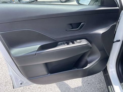 Used 2026 Hyundai Kona SEL Sport FWD image 15
