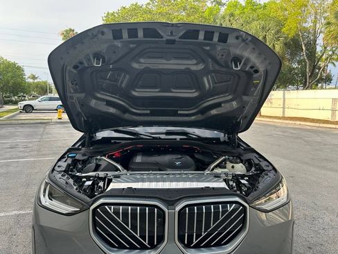 Used 2025 BMW X3 xDrive30i w/ Premium Package AWD/4WD image 32