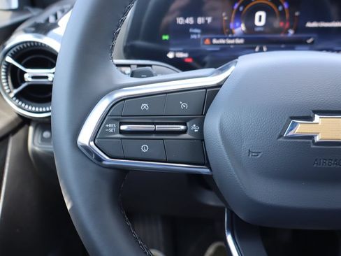 New 2027 Chevrolet Equinox LT w/ Convenience Package II FWD image 7