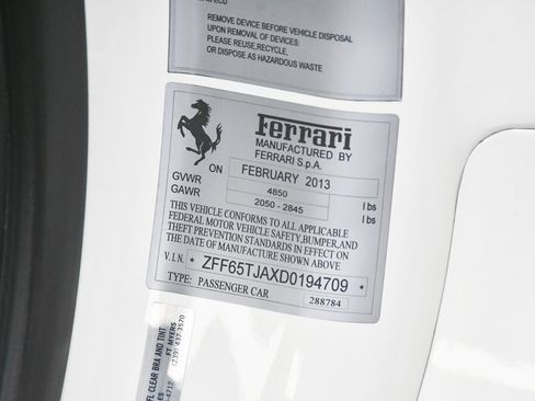 Used 2013 Ferrari California image 18