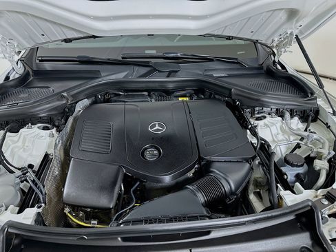 Used 2025 Mercedes-Benz GLC 300 image 31