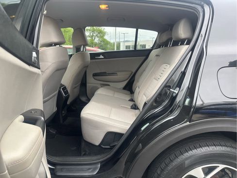 Used 2021 Kia Sportage LX w/ LX Fwd Popular Package image 16