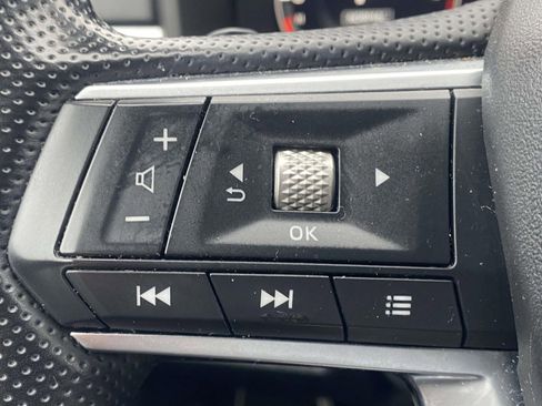 Used 2022 Mitsubishi Outlander SE image 26