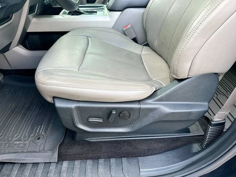 Certified 2019 Ford F150 Lariat AWD/4WD image 9