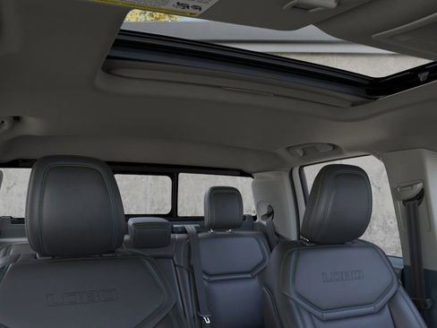 New 2026 Ford Maverick Lobo AWD/4WD image 12