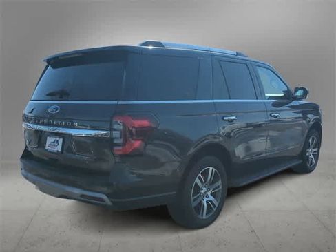 Used 2024 Ford Expedition Limited image 8
