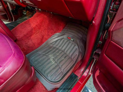 Used 1995 Ford Bronco XLT image 37