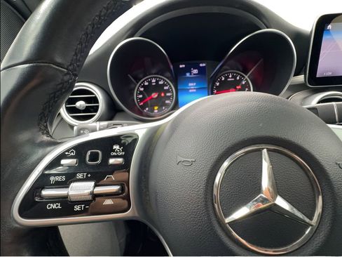 Used 2022 Mercedes-Benz GLC 300 image 40