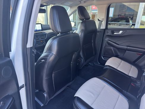 Used 2021 Ford Escape Titanium w/ Titanium Elite Package image 14