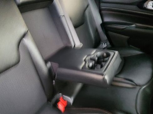 Used 2024 Jeep Compass Trailhawk image 39