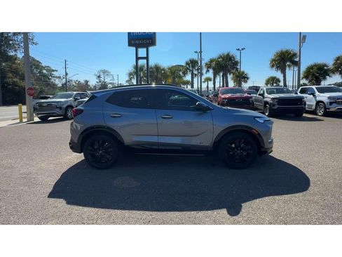 Used 2025 Buick Encore GX Sport Touring w/ Comfort Package image 9