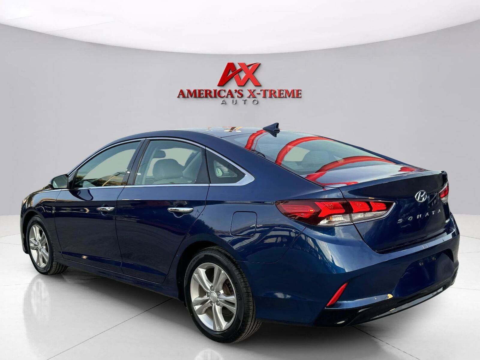 Used 2018 Hyundai Sonata Limited w/ Cargo Package FWD image 4