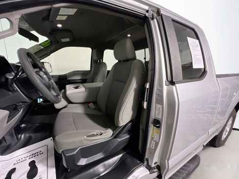 Used 2016 Ford F150 XL w/ Equipment Group 101A Mid RWD image 15