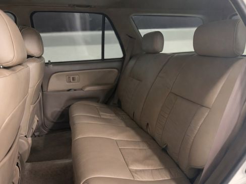 Used 2002 Toyota 4Runner SR5 image 14