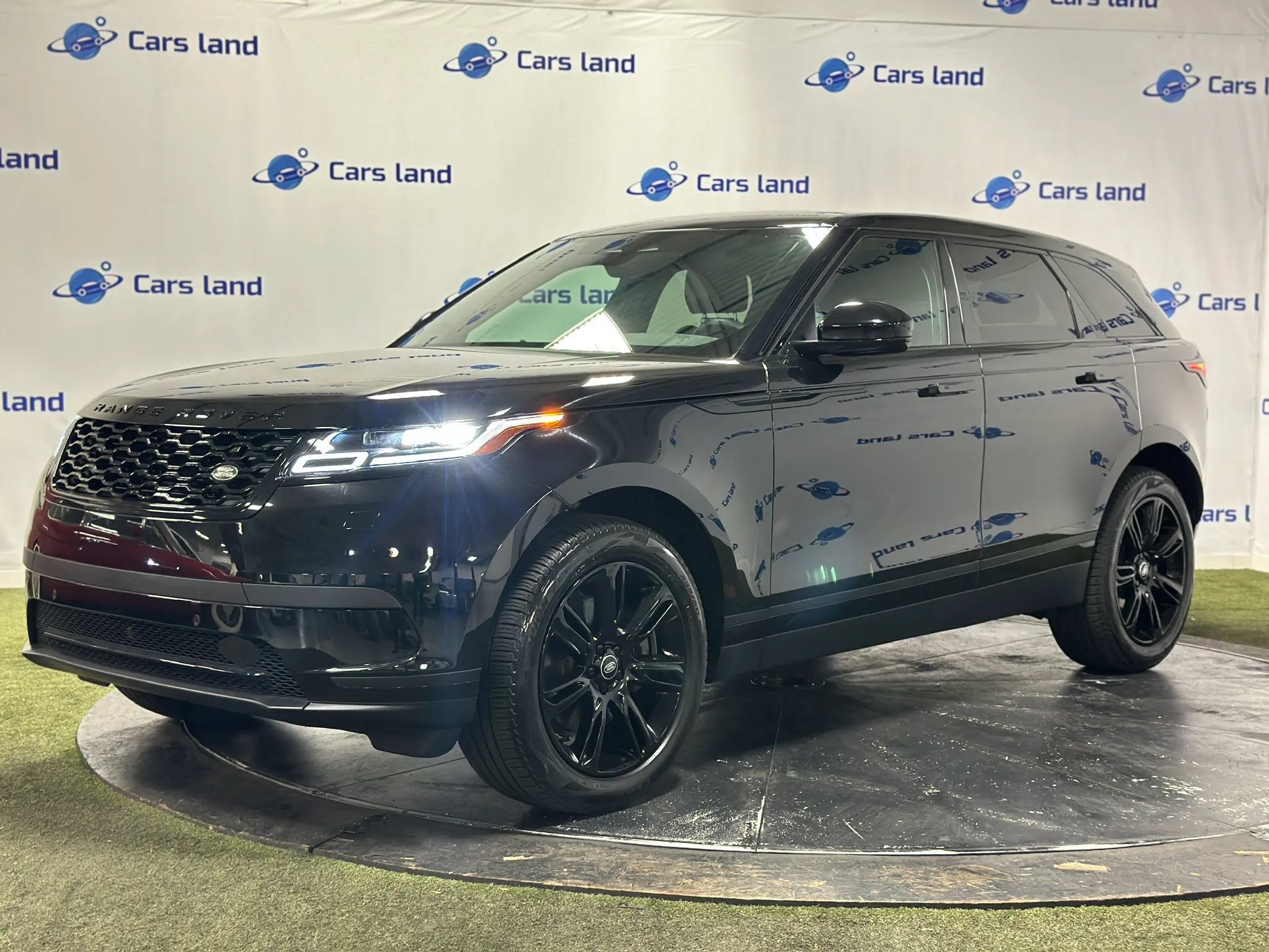 Used 2023 Land Rover Range Rover Velar S AWD/4WD image 6