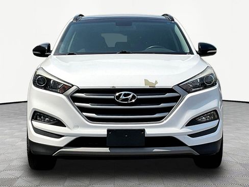 Used 2017 Hyundai Tucson Night AWD/4WD image 2