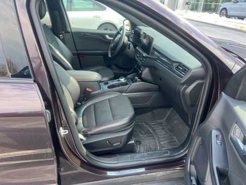 Used 2023 Ford Escape ST-Line Select w/ Tech Pack #2 image 5