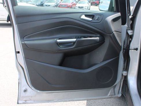 Used 2018 Ford Escape SE w/ SE Sync 3 Package FWD image 10