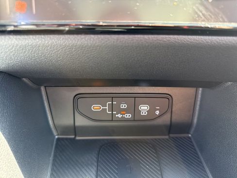 New 2026 Kia Sportage X-Line w/ X-Line Technology Package image 41