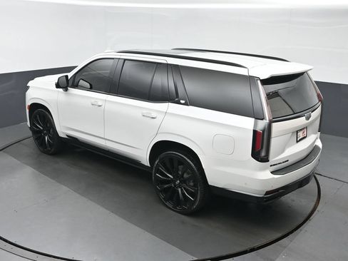 Used 2021 Cadillac Escalade Sport Platinum w/ Heavy-Duty Trailer Package AWD/4WD image 39