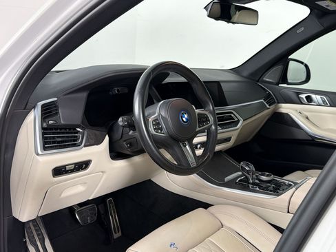 Used 2023 BMW X5 xDrive45e w/ Executive Package AWD/4WD image 4