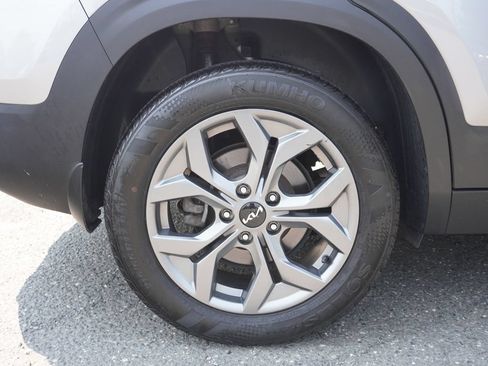 Used 2024 Kia Seltos LX AWD/4WD image 18
