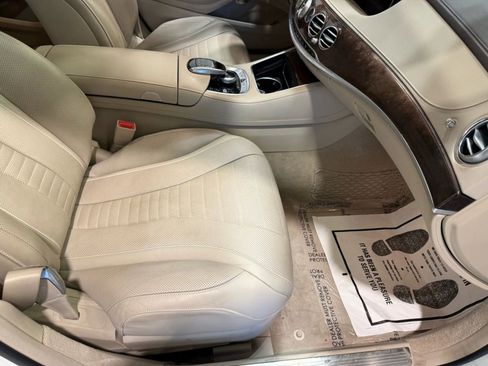 Used 2019 Mercedes-Benz S 560 Sedan image 28