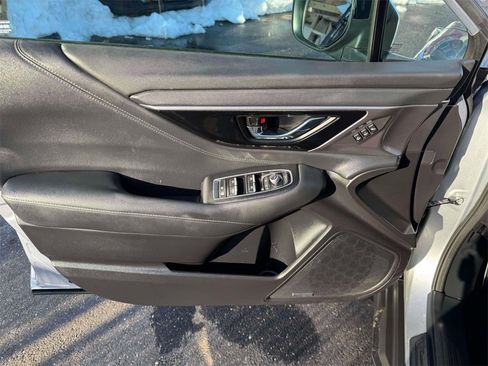 Used 2023 Subaru Outback Touring XT image 15