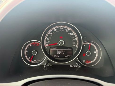 Used 2018 Volkswagen Beetle 2.0T S w/ Style & Comfort Package image 15