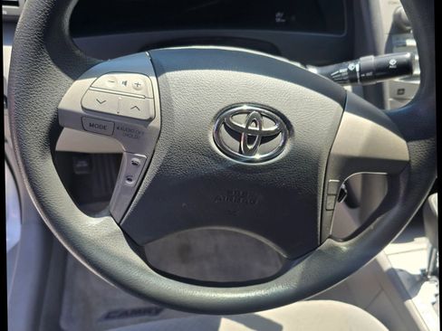 Used 2007 Toyota Camry LE image 8