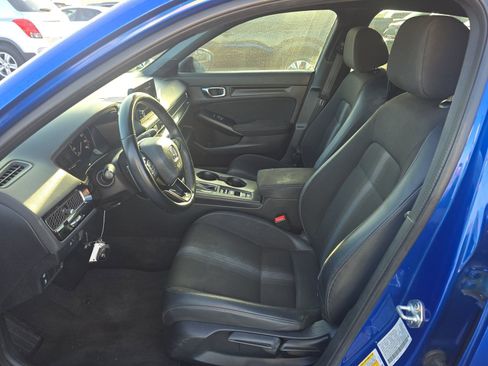 Used 2023 Honda Civic Sport image 13