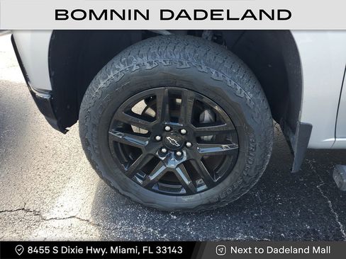 Used 2019 Chevrolet Silverado 1500 LT Trail Boss image 11