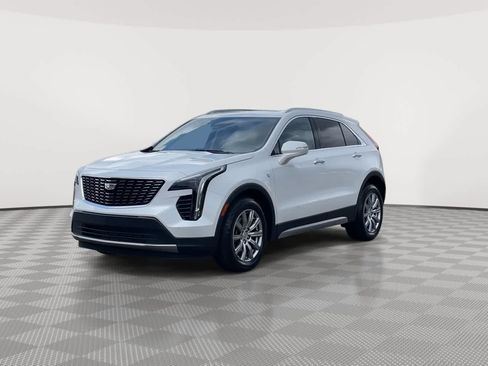 Certified 2023 Cadillac XT4 Premium Luxury w/ Technology Package AWD/4WD image 4