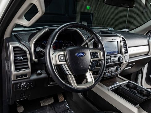 Used 2021 Ford F250 Lariat w/ Lariat Value Package image 16