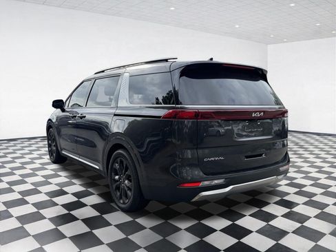 Used 2023 Kia Carnival SX Prestige FWD image 6