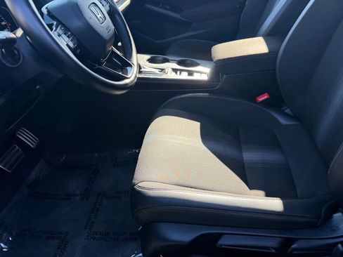 Used 2024 Honda Civic Sport image 7